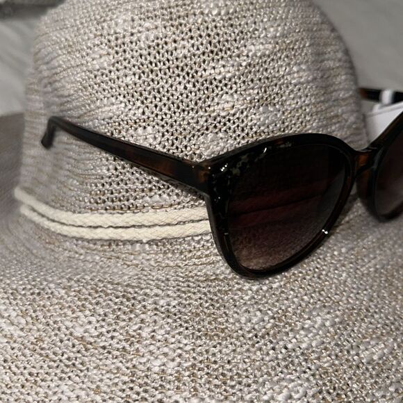 OSCAR x Oscar de la Renta 100% UV Marble Brown Gold Animal Print Sunglasses - Picture 2 of 13